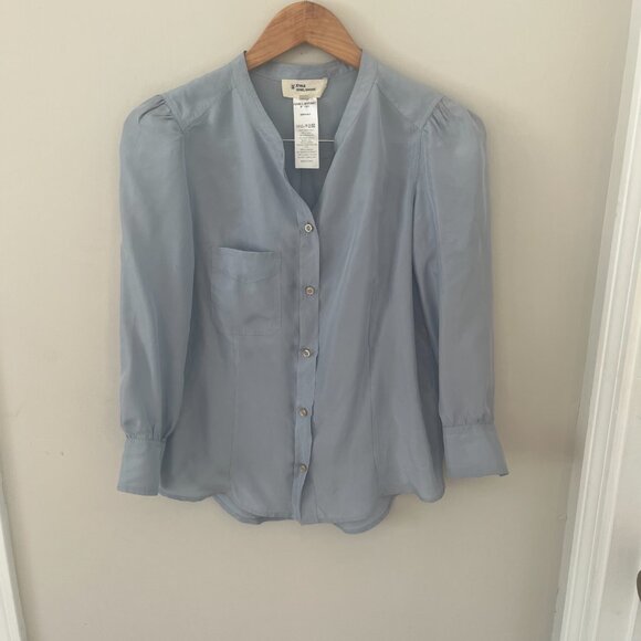 Isabel Marant Etiole Size 2 100% silk button down pale blue top - Picture 3 of 5